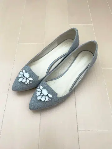 오데뜨 앤 오딜 비쥬 웨지솔 펌프스 그레이 24cm