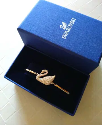 스와로브스키 거의 새상품 스완 팔찌 Swarovski Swan