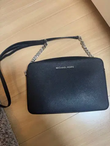 MICHAEL KORS 블랙 숄더백