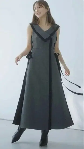 스나이델 사이드 플리츠 트위드 원피스