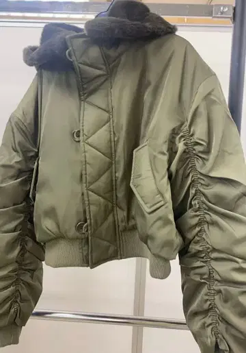 SPIRALGIRL 미사용 택 포함 충전솜 블루종 카키색