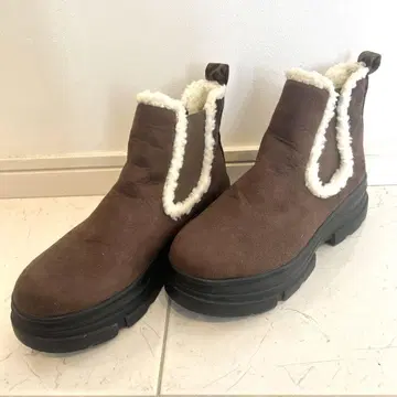 통굽 어그 부츠 사이드 고어 스웨이드 보아 레오파드 무늬 브라운 M