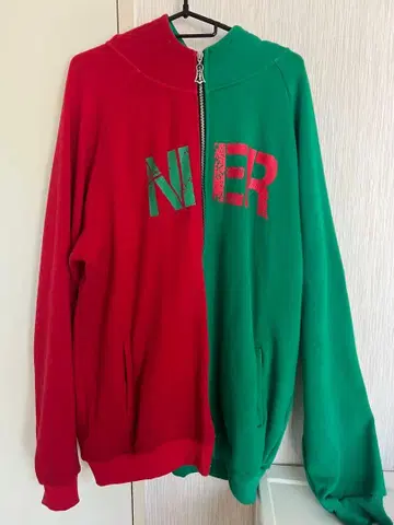 NieR 크리스마스 컬러 후드티