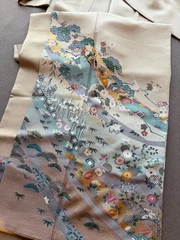 기모노 이로도메소데 베이지 히토츠몬