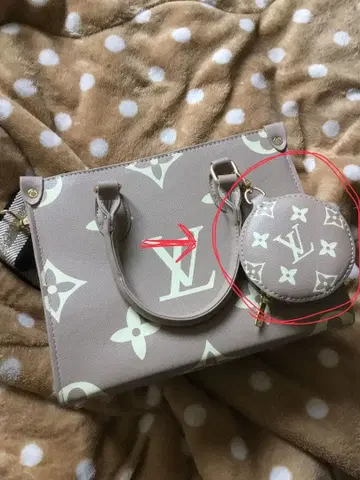 모노그램 코인 케이스