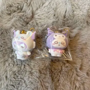 치이카와 산리오 시크릿 플로키 마스코트 참 모몽가 쿠로미