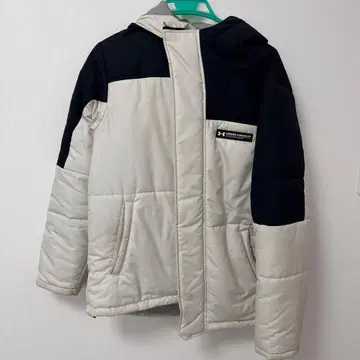 언더 아머 다운 자켓 화이트/네이비