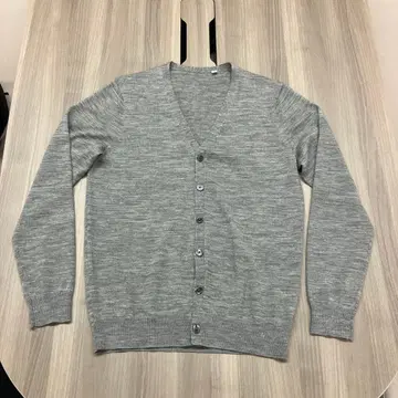 유니클로 남성용 M 퓨어 뉴 울 V넥 가디건 그레이