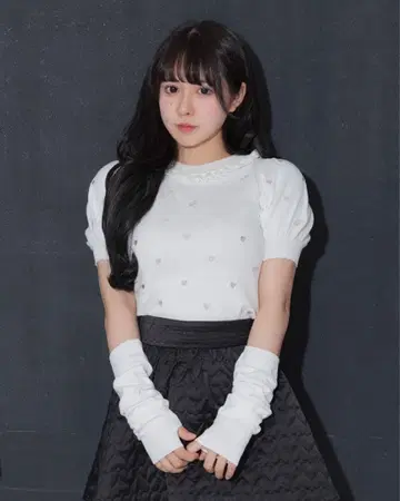 pium 하트 도트 암워머 포함 퍼프 니트