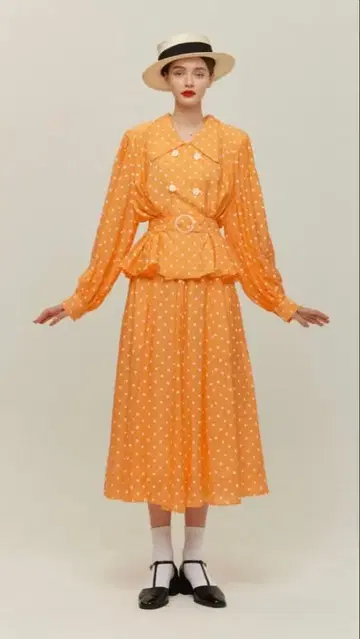 트웬티즈 tnewties 오렌지 긴팔 셔츠 & 롱 스커트