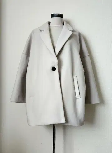 라이트 그레이 오버 사이즈 코트