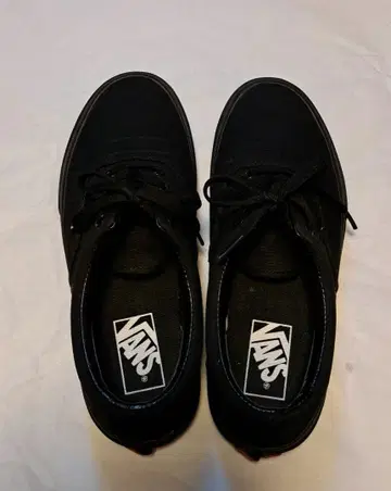 VANS 블랙 로우컷 스니커즈