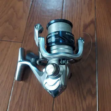 NAXAVE 2500S SHIMANO 넥서브 시마노 스피닝 릴