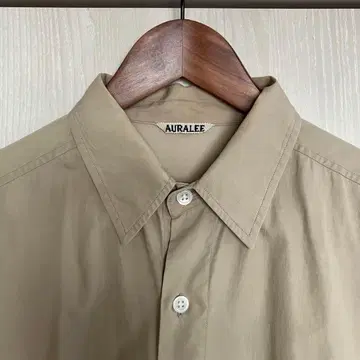 AURALEE Washed Finx Twill Big Shirt 베이지