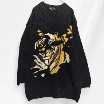 새상품급 에베 크리치아 호랑이 무늬 울 니트 스웨터 40 애니멀 블랙