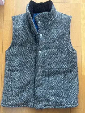 그레이 계열 헤링본 다운 베스트 42 사이즈