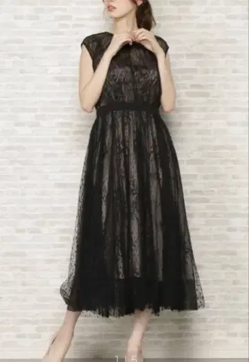 레이스 반팔 롱 원피스 블랙