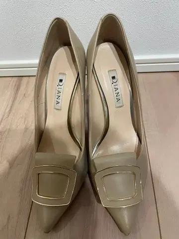 Diana 베이지 하이힐 버클 펌프스 스틸레토 23cm