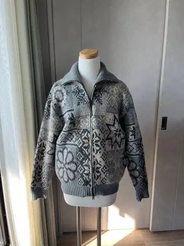 빔즈 집업 니트 두꺼운 원단 그레이