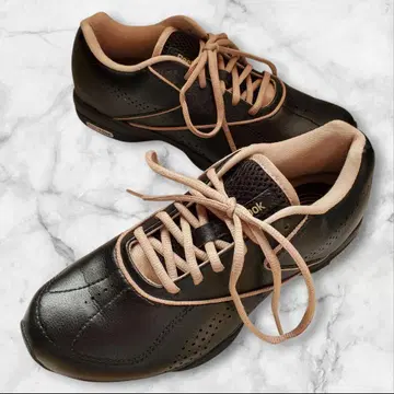 새상품급 Reebok EASYTONE 이지톤 23 블랙 계열 워킹