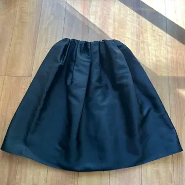 Demi-Luxe BEAMS 더블 새틴 턱 스커트 블랙 38