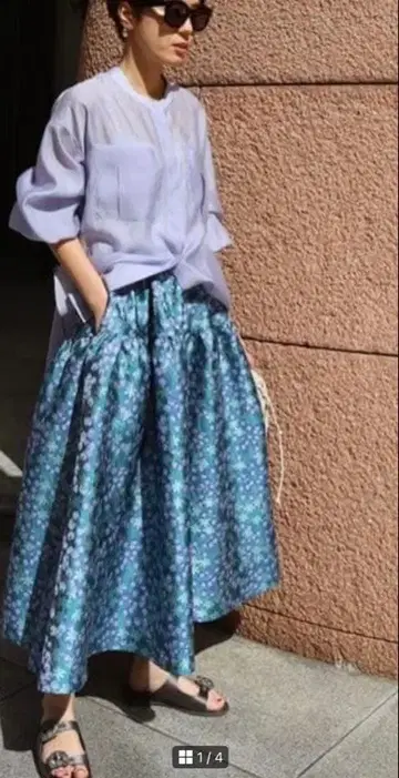 새상품급 마차트 machatt 플라워 자카드 스커트