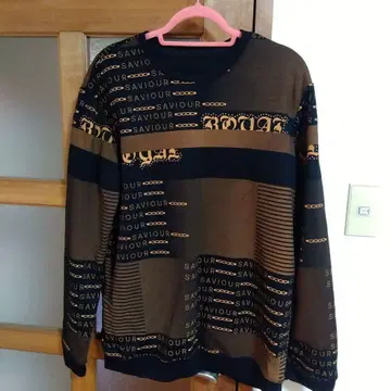 문자 프린트 크루넥 스웨터 속기모 있음