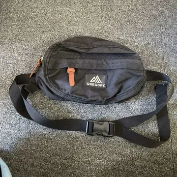 GREGORY 바디백 블랙