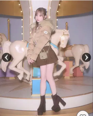 미셸 마카롱 라메 스웨이드 숏부츠