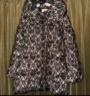 미사용 새상품 꽃무늬 레이스 다운 자켓