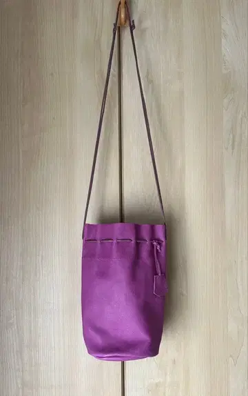 REN 미니 캐니스터 보틀 숄더백