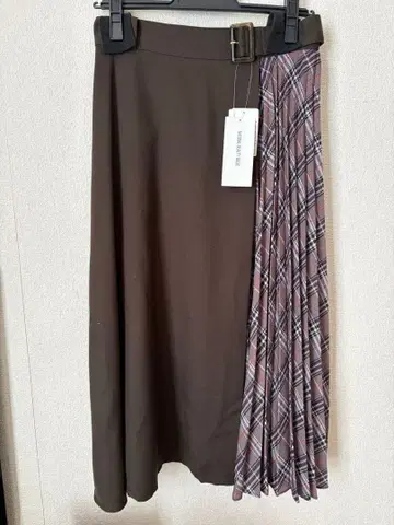 NATURAL BEAUTY BASIC 롱 스커트