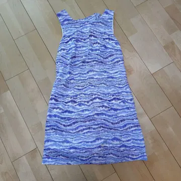 슬리브리스 물결무늬 원피스