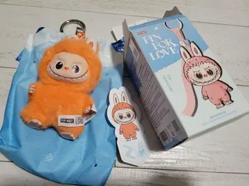 POP MART PIN FOR LOVE 봉제 인형