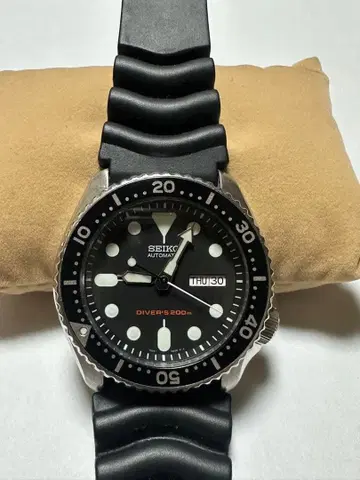 세이코 자동 와인딩 다이버 워치 200m 방수 SKX007