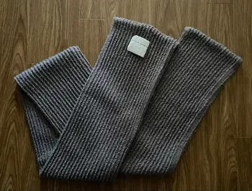 STEPHAN SCHNEIDER 100% 울 두꺼운 원단 머플러 그레이