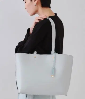 오파크 클립 바이컬러 토트백