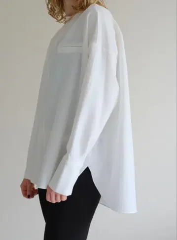ella asymmetry blouse (white)
