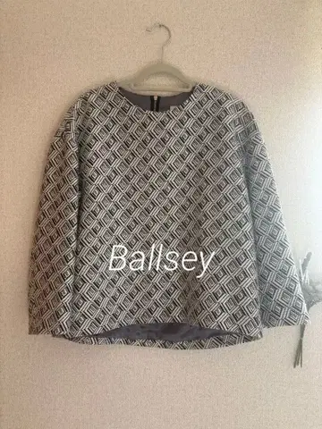 새상품급 Ballsey 티셔츠 블라우스