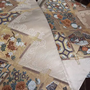 럭셔리 꽃무늬 후쿠로 오비 베이지