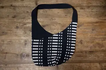 요한나 그리크센 바디백 Johanna Gullichsen