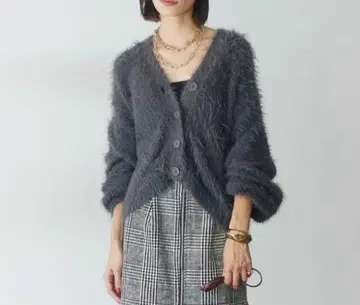 미사용 새상품 ESICA 다크 그레이 가디건 F 사이즈