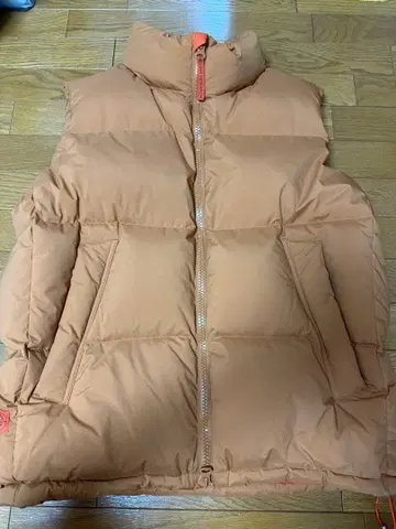 New Balance 베이지 다운 베스트 M