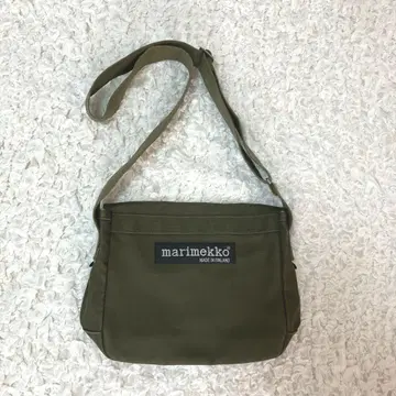 [ marimekko ] 카키 숄더백 캔버스