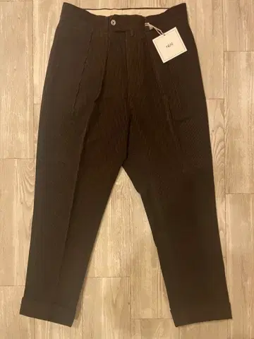 NEAT 테이퍼드 46 코듀로이 브라운