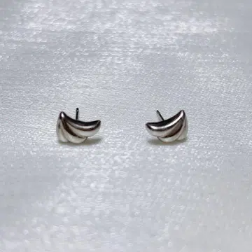 플라티나 스터드 귀걸이