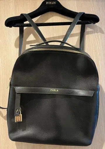 훌라 FURLA 백팩 가죽 얇은 블랙