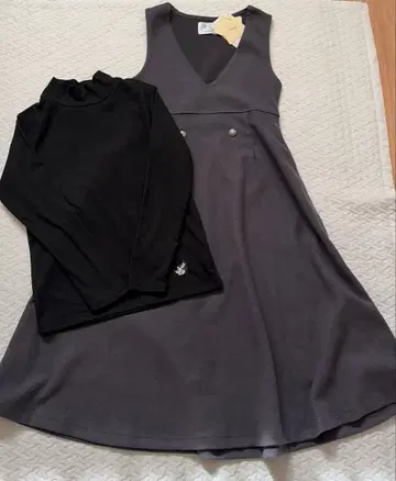 새상품 시마무라 치하루 미키 하이넥 티셔츠 & 맥시 원피스 2세트