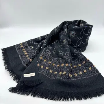 새상품급 드리스반노튼 스팽글 비즈 자수 대형 스톨 머플러