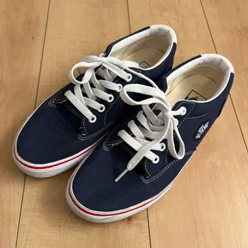 Vans 네이비 스니커즈